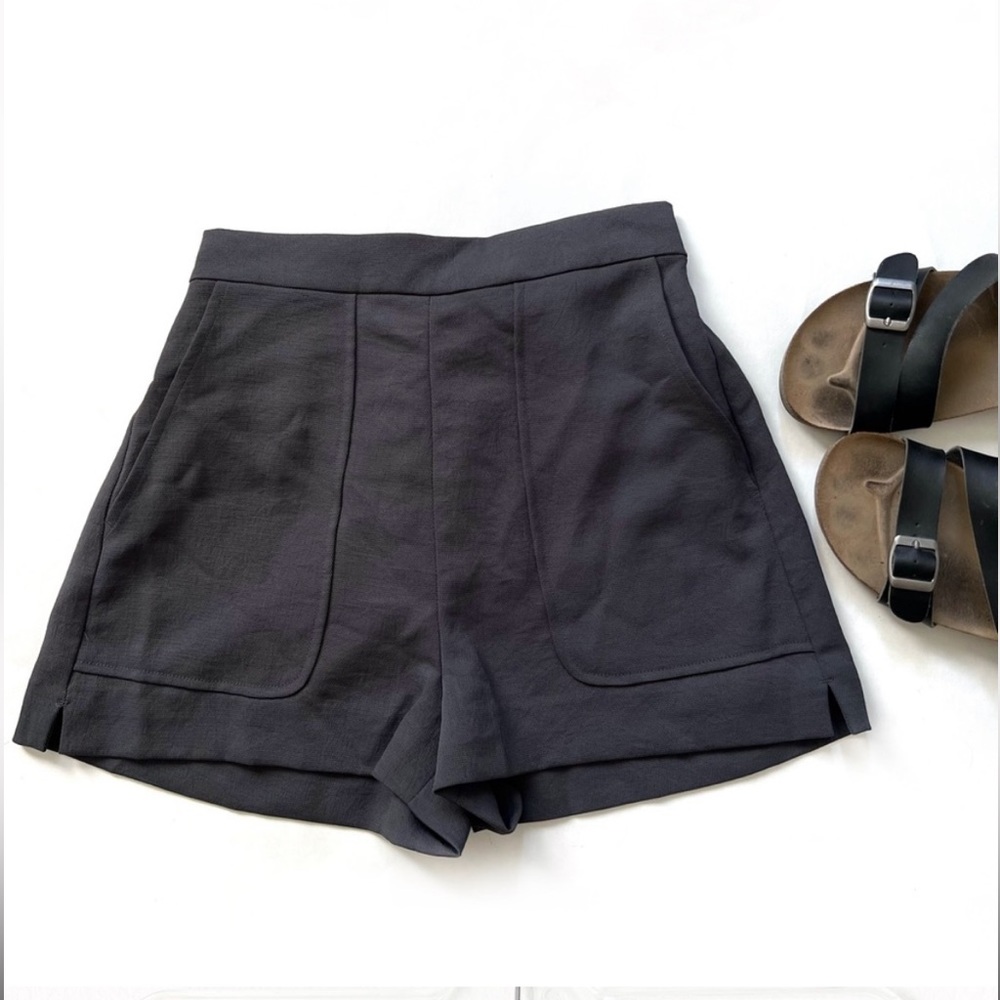 ARITZIA WILFRED WELLES TROUSER SHORTS HIGH WAIST CHARCOAL GRAY SHORTS SI…